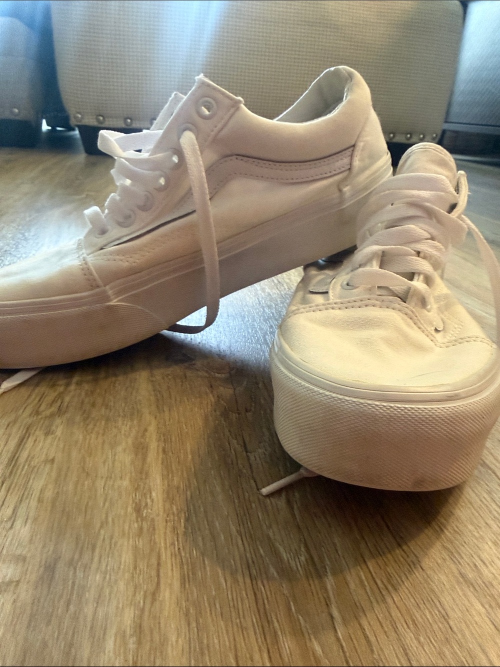 Van’s white shoes